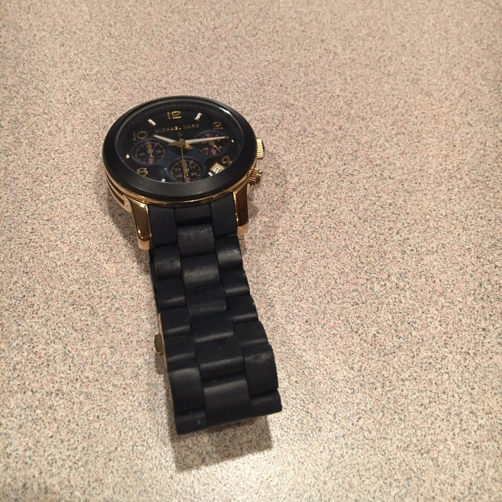 Michael Kors Navy and Gold Watch - Picture 3 of 4